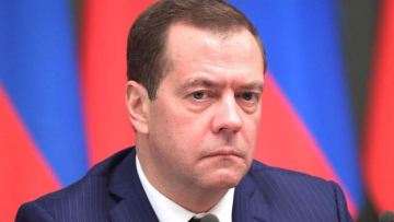 Μεντβέντεφ: Εάν η Ουκρανία παραχωρήσει εδάφη για να μπει στο ΝΑΤΟ, θα πρέπει να χάσει και το Κίεβο