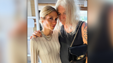 Σοφία Καρβέλα: «Ο πατέρας μου είναι ο πιο καλοντυμένος άντρας»