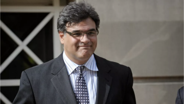 Ο Ελληνας έβγαλε τα μυστικά της CIA - Εξαφανιστείτε από τα social media