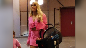 Ιωάννα Τούνη: Ντύθηκε στα ροζ και πήγε στην πρεμιέρα της «Barbie» - Δείτε φωτογραφίες