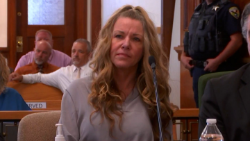 Ισόβια στην «Doomsday Mom» για τον φόνο των δύο παιδιών της - «Μου μιλάνε από τον παράδεισο» δήλωσε