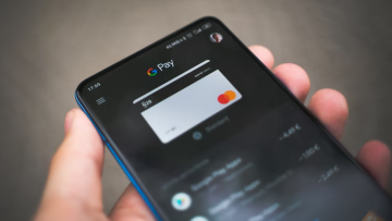 ΟΠΕΚΑ -  Επιδόματα: Τι πληρώνεται αύριο 