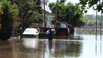 Κακοκαιρία Daniel - Θεσσαλία: «Ήμουν στο Κέντρο Επιχειρήσεων και έβλεπα το σπίτι του παππού μου να πέφτει» λέει πυροσβέστρια