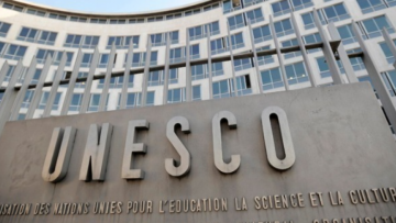 ΟΗΕ - Unesco: Παροχή εκπαίδευσης στα 30.000 παιδιά πρόσφυγες από το Ναγκόρνο Καραμπάχ