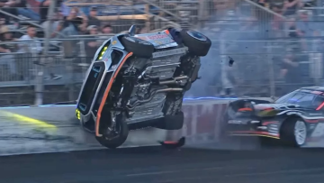 Χτύπησε με 1.100 άλογα στον τοίχο (+video)