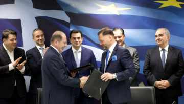 Ναυπηγεία Ελευσίνας – Όμιλος Attica συζητούν την κατασκευή «πράσινου» πλοίου τύπου Blue Star