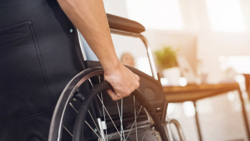 Έκλεψαν αναπηρικό όχημα και το οδηγούσαν με θράσος στο Βόλο