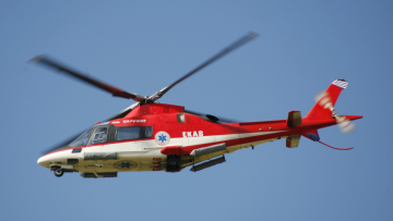 Αεροδιακομιδή για τη μεταφορά έξι παιδιών μεταναστών από το Χίο στην Αθήνα