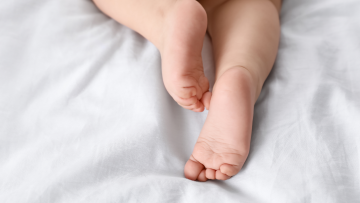 Τραγωδία στη Θήβα: Νεκρό βρέθηκε μωρό 1,5 έτους