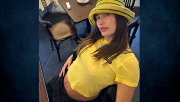 Χέιλι Μπίμπερ: Δημοσίευσε νέες φωτογραφίες με τη φουσκωμένη κοιλιά της