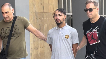 Θεσσαλονίκη: Κακουργηματική δίωξη στον 25χρονο για τη φωτιά στο Σέιχ Σου - «Άγνωστοι με έγδυσαν και μου έβαλαν φωτιά»