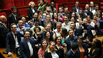 Γαλλία: Η Αριστερά θέλει να εφαρμόσει το ριζοσπαστικό πρόγραμμά της και τρομάζει τους οίκους αξιολόγησης