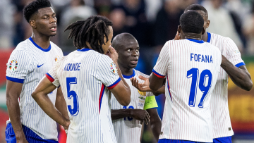 Κουντέ - Φοφανά: Ρατσιστικές επιθέσεις στα social media μετά το ρατσιστικό σύνθημα του Ένσο Φερνάντες - Παρενέβη και η FFF