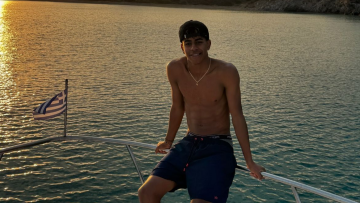 Λαμίν Γιαμάλ: Νέες φωτογραφίες από τις διακοπές στην Ελλάδα - Το αινιγματικό μήνυμα για τη Ρεάλ Μαδρίτης, σε μία από αυτές