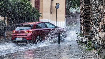 Καιρός: Έκτακτο δελτίο επιδείνωσης με καταιγίδες και μπουρίνια - Ποιες περιοχές επηρεάζονται και πότε 