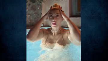 Ιωάννα Τούνη: Απαντά μέσα από την πισίνα σε όσους ρωτάνε αν εργάζεται