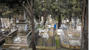 Βεβήλωσαν ορθόδοξο κοιμητήριο στην Κωνσταντινούπολη