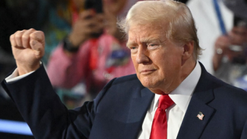 Ντόναλντ Τραμπ: «Διανοητικά ανάπηρη» η Χάρις - «Άθλια ζώα» όσοι μετανάστες έχουν διαπράξει εγκλήματα