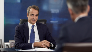 Μητσοτάκης για Καραμανλή και Σαμαρά: Εκανα το καθήκον μου και τους κάλεσα προσωπικά στα γενέθλια της ΝΔ