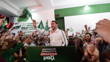 Εκλογές στο ΠΑΣΟΚ: Ξανά αρχηγός ο Ανδρουλάκης με 59,92% - «Οι μεγάλες αλλαγές θα γίνουν όταν είμαστε ενωμένοι» δήλωσε