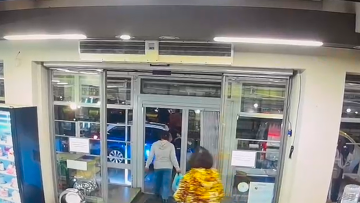 Θεσσαλονίκη: Βίντεο ντοκουμέντο από την παράσυρση του 27χρονου από μοτοσικλέτα - Αναζητείται ο οδηγός που εξαφανίστηκε