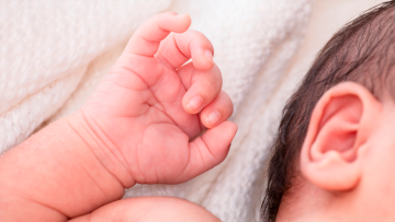 Θρίλερ στην Αμαλιάδα:  Και τέταρτο βρέφος νεκρό - Τι καταγγέλλει η μητέρα του 