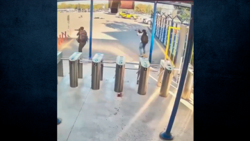 Βίντεο από τη στιγμή που οι ένοπλοι τρομοκράτες εισβάλλουν στις εγκαταστάσεις της Τουρκικής Αεροδιαστημικής Βιομηχανίας