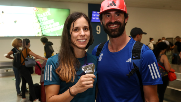 Μητέρα ανακοίνωσε ότι θα γίνει η  Κατερίνα Στεφανίδη - Περιμένουν αγόρι με τον σύντροφό της Μίτσελ Κρίερ