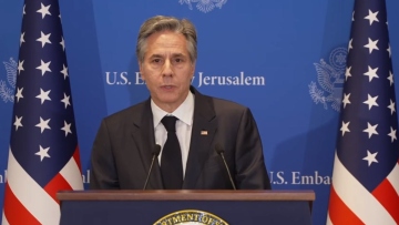 Ο Άντονι Μπλίνκεν κάνει έκκληση να μην υπάρξουν άλλες συγκρούσεις στη Συρία