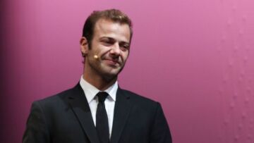 Ορέστης Τζιόβας: Παντού υπάρχει κακοποίηση στην κοινωνία και ο βασικός λόγος είναι τα λεφτά