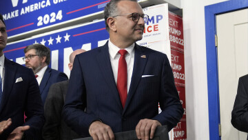 ΗΠΑ: Λιβανέζο επιχειρηματία ορίζει ο Τραμπ ειδικό σύμβουλο Μέσης Ανατολής - Δίνει για δεύτερη φορά θέση σε συμπέθερό του