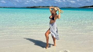 Κωνσταντίνα Σπυροπούλου: Ποζάρει σε εξωτική παραλία