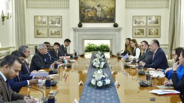 Συνάντηση Γεραπετρίτη με τον Ινδό ομόλογό του στο Νέο Δελχί