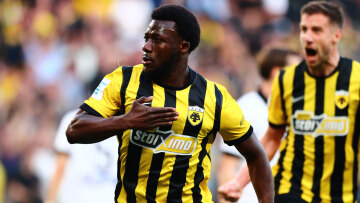 ΑΕΚ - ΠΑΟΚ 3-0: Τον... κατάπιε στη Νέα Φιλαδέλφεια και καλπάζει προς τον τίτλο, δείτε τα γκολ 