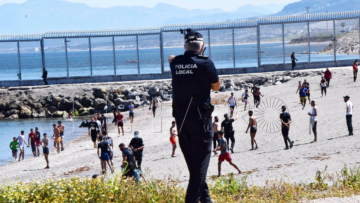 Ισπανία: Ξεπέρασαν τους 5.000 οι μετανάστες που έφθασαν στη Θέουτα μέσα σε μια ημέρα - Δείτε βίντεο