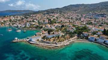 Ευγενία Φραγγιά: Οι Σπέτσες θα έχουν ένα λιμάνι που θα λειτουργεί με διαφάνεια, ασφάλεια και οργάνωση