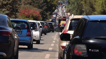 Κυκλοφοριακές ρυθμίσεις από αύριο έως τέλος Ιουνίου στη Λεωφόρο Ποσειδώνος