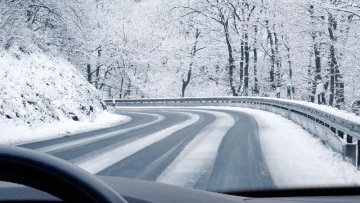 Καιρός: Προειδοποίηση για έντονες χιονοπτώσεις στα βόρεια - Πού χρειάζονται αλυσίδες στη Δυτική Μακεδονία	