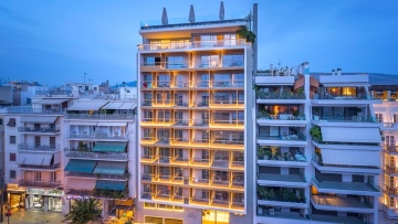 Νέα παρέμβαση του ΣτΕ για την εξαετή καθυστέρηση κατεδάφισης των παράνομων ορόφων του ξενοδοχείου Coco-Mat