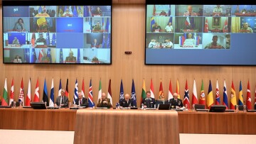 Συνεδρίασαν για την Ουκρανία μέσω τηλεδιάσκεψης οι στρατιωτικοί επικεφαλής των μελών του NATO