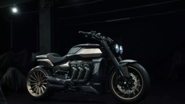Αυτή η Triumph Rocket 3 είναι έτοιμη για όλα... (video)
