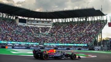 Πακτωλός χρημάτων από Netflix για Champions League, Formula 1 και MotoGP