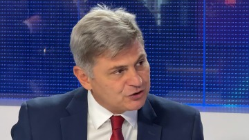 Η επικαιροποίηση παραμέτρων για το καλώδιο Ελλάδας - Κύπρου δημιουργεί αβεβαιότητα για το έργο λέει ο Φαραντούρης