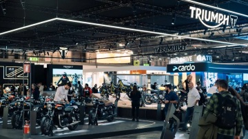 Αποστολή EICMA 2025: Αγγίξαμε το νέο Triumph Trident 800