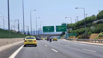 Πήγαινε με όπισθεν στην Αττική Οδό και χωρίς δίπλωμα!