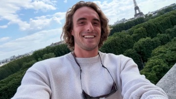 Ψάχνουν τον Τσιτσιπά για το δίπλωμα