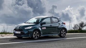 Δοκιμάζουμε το υβριδικό Toyota Yaris Hybrid - Πόσο κοστίζει;