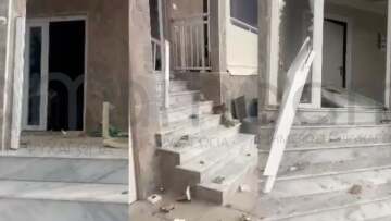 Αλεξανδρούπολη: Οργή στη γειτονιά που πέθανε ο 3χρονος - Διαλυμένο το σπίτι, πληροφορίες για άγριο ξυλοδαρμό του παππού