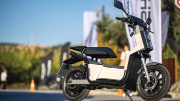 Η Ελληνική αστυνομία έχει πλέον Ελληνικές μοτοσικλέτες