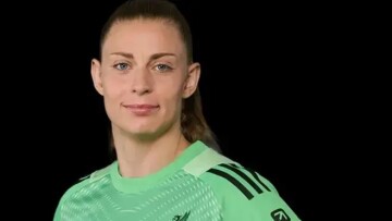 Η τερματοφύλακας της Λίβερπουλ Ραφαέλα Μπόργκγραφε τιμωρήθηκε με έξι αγώνες για ρατσιστικό σχόλιο... σε συμπαίκτριά της
